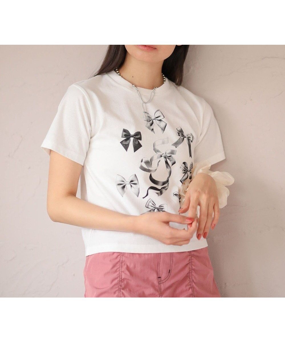 【グリーンパークス/Green Parks】の・DOUBLE FLAGS リボンpt TEE インテリア・キッズ・メンズ・レディースファッション・服の通販 founy(ファニー) 　ファッション　Fashion　レディースファッション　Ladies' Fashion Online　トップス・カットソー　Tops/Tshirt　シャツ/ブラウス　Shirts/Blouses　ロング / Tシャツ　T-Shirts　カットソー　Cut and Sewn　おすすめ　Recommend　カットソー　Cut And Sew　コンパクト　Compact　トレンド　Trend　バランス　Balance　フォルム　Form　プリント　Print　ベーシック　Basic　ボトム　Bottom　ポケット　Pocket　モチーフ　Motif　リボン　Ribbon　ワイド　Wide　夏　Summer　春　Spring　S/S・春夏　Ss・Spring/Summer　Off White|ID: prp329100004549579 ipo3291000000032153614
