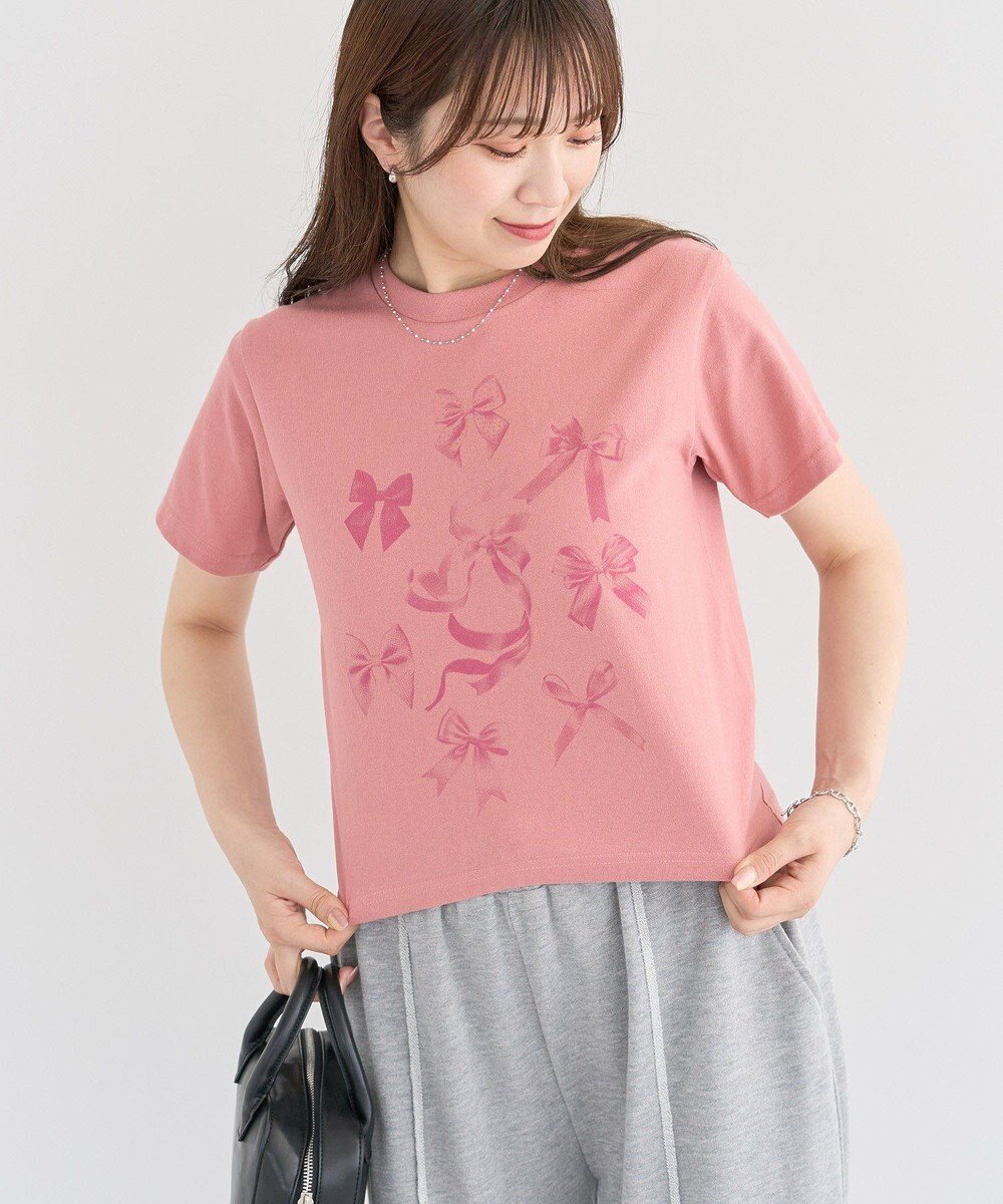 【グリーンパークス/Green Parks】の・DOUBLE FLAGS リボンpt TEE インテリア・キッズ・メンズ・レディースファッション・服の通販 founy(ファニー) 　ファッション　Fashion　レディースファッション　Ladies' Fashion Online　トップス・カットソー　Tops/Tshirt　シャツ/ブラウス　Shirts/Blouses　ロング / Tシャツ　T-Shirts　カットソー　Cut and Sewn　おすすめ　Recommend　カットソー　Cut And Sew　コンパクト　Compact　トレンド　Trend　バランス　Balance　フォルム　Form　プリント　Print　ベーシック　Basic　ボトム　Bottom　ポケット　Pocket　モチーフ　Motif　リボン　Ribbon　ワイド　Wide　夏　Summer　春　Spring　S/S・春夏　Ss・Spring/Summer　Pink|ID: prp329100004549579 ipo3291000000032429458