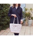 【メゾンドフルール/Maison de FLEUR】の撥水加工3ルームトートバッグ 人気、トレンドファッション・服の通販 founy(ファニー) ファッション Fashion レディースファッション Fashion for Women バッグ Bags スーツケース キャリーケース Suitcase / Carry Case クッション Cushion, Throw Pillow ドッキング Docking, Mixed Material フェミニン Feminine, Girly フロント Front, Front Design ポケット Pocket, Pocket Detail リボン Ribbon, Bow thumbnail Pink|ID: prp329100004549589 ipo3291000000033536114