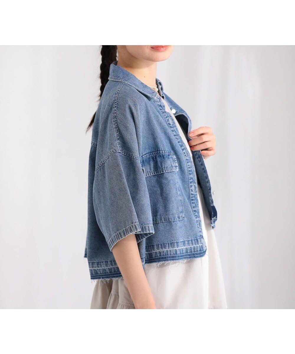 【グリーンパークス/Green Parks】の・ELENCARE DUE デニムショートシャツ インテリア・キッズ・メンズ・レディースファッション・服の通販 founy(ファニー) 　ファッション　Fashion　レディースファッション　Fashion for Women　トップス・カットソー　Cut & Sew Tops　シャツ・ブラウス・オフィスカジュアル　Elegant Blouses & Button-Ups　おすすめ　Recommended / Our Picks　ウォッシュ　Washed Finish　ショルダー　Shoulder, Shoulder Strap　ショート　Short, Short Length　スタイリッシュ　Stylish, Fashionable　ドロップ　Drop Shoulder, Dropped Style　ボックス　Boxy, Box Shape　ポケット　Pocket, Pocket Detail　ロング　Long, Long-Length　ワイド　Wide, Wide Fit　夏　Summer　春　Spring　S/S・春夏　SS, Spring/Summer, Warm Season　Light Indigo|ID: prp329100004549628 ipo3291000000032583453