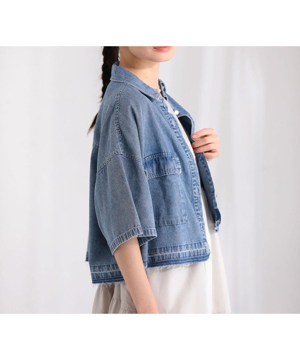 【グリーンパークス/Green Parks】の・ELENCARE DUE デニムショートシャツ インテリア・キッズ・メンズ・レディースファッション・服の通販 founy(ファニー) 　ファッション　Fashion　レディースファッション　Fashion for Women　トップス・カットソー　Cut & Sew Tops　シャツ・ブラウス・オフィスカジュアル　Elegant Blouses & Button-Ups　おすすめ　Recommended / Our Picks　ウォッシュ　Washed Finish　ショルダー　Shoulder, Shoulder Strap　ショート　Short, Short Length　スタイリッシュ　Stylish, Fashionable　ドロップ　Drop Shoulder, Dropped Style　ボックス　Boxy, Box Shape　ポケット　Pocket, Pocket Detail　ロング　Long, Long-Length　ワイド　Wide, Wide Fit　夏　Summer　春　Spring　S/S・春夏　SS, Spring/Summer, Warm Season　Light Indigo|ID: prp329100004549628 ipo3291000000033163175