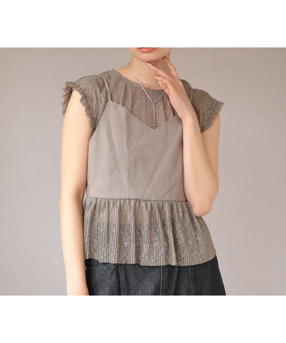 【グリーンパークス/Green Parks】の・ELENCARE DUE ドッキングレースブラウス インテリア・キッズ・メンズ・レディースファッション・服の通販 founy(ファニー) 　ファッション　Fashion　レディースファッション　Fashion for Women　トップス・カットソー　Cut & Sew Tops　シャツ・ブラウス・オフィスカジュアル　Elegant Blouses & Button-Ups　おすすめ　Recommended / Our Picks　シャーリング　Shirring, Ruched　シンプル　Simple, Minimal　トレンド　Trend, Trending Now　ノースリーブ　Sleeveless, No-Sleeve　ビスチェ　Bustier, Corset Top　プリーツ　Pleats, Pleated　ポケット　Pocket, Pocket Detail　レース　Lace, Lace Fabric　ワイド　Wide, Wide Fit　夏　Summer　春　Spring　S/S・春夏　SS, Spring/Summer, Warm Season　Gray Beige|ID: prp329100004549636 ipo3291000000033488457