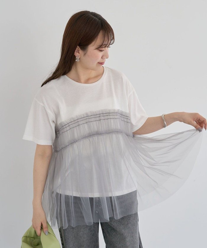 【グリーンパークス/Green Parks】の・ELENCARE DUE チュールドッキングTEE インテリア・キッズ・メンズ・レディースファッション・服の通販 founy(ファニー) https://founy.com/ ファッション Fashion レディースファッション Fashion for Women トップス・カットソー Cut & Sew Tops シャツ・ブラウス・オフィスカジュアル Elegant Blouses & Button-Ups ロングTシャツ・Tシャツ Longline T-Shirts & Tees カットソー・ベーシックTシャツ Cut-and-Sewn Tops / Stretch Tees & Basics おすすめ Recommended / Our Picks カットソー Cut and Sewn Top ギャザー Gathered, Ruffled チュール Tulip, Tulip Motif ドッキング Docking, Mixed Material フェミニン Feminine, Girly ベーシック Basic, Essential ポケット Pocket, Pocket Detail 夏 Summer 春 Spring S/S・春夏 SS, Spring/Summer, Warm Season |ID: prp329100004549639 ipo3291000000032583471
