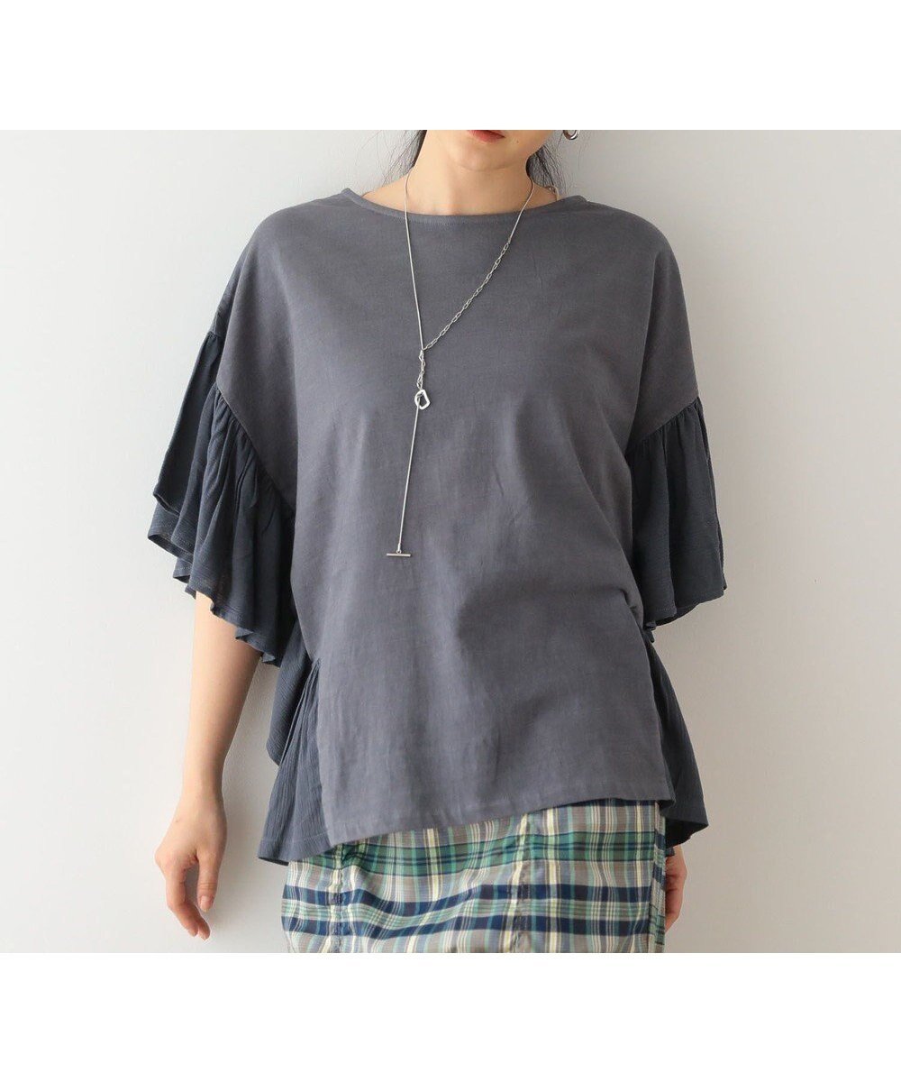 【グリーンパークス/Green Parks】の袖フレアドッキングカットプルオーバー 人気、トレンドファッション・服の通販 founy(ファニー) 　ファッション　Fashion　レディースファッション　Fashion for Women　トップス・カットソー　Cut & Sew Tops　シャツ・ブラウス・オフィスカジュアル　Elegant Blouses & Button-Ups　ロングTシャツ・Tシャツ　Longline T-Shirts & Tees　カジュアルプルオーバー・ニットトップス　Pullovers & Knit Tops / Casual Pullovers　カットソー・ベーシックTシャツ　Cut-and-Sewn Tops / Stretch Tees & Basics　おすすめ　Recommended / Our Picks　カットソー　Cut and Sewn Top　シンプル　Simple, Minimal　ドッキング　Docking, Mixed Material　フェミニン　Feminine, Girly　フレア　Flare, Flared　ボトム　Bottoms, Lower Wear　ポケット　Pocket, Pocket Detail　ラウンド　Round, Round Neck　夏　Summer　春　Spring　S/S・春夏　SS, Spring/Summer, Warm Season　 other-1|ID: prp329100004549840 ipo3291000000032309846