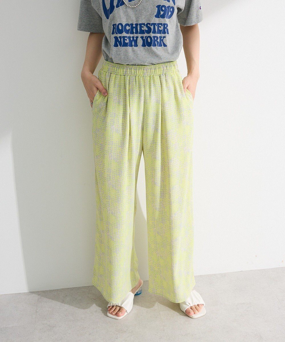 【グリーンパークス/Green Parks】の柄イージーパンツⅠ(ワイド) インテリア・キッズ・メンズ・レディースファッション・服の通販 founy(ファニー) 　ファッション　Fashion　レディースファッション　Fashion for Women　パンツ　Pants & Trousers　プリント　Print, Printed Pattern　ベーシック　Basic, Essential　ポケット　Pocket, Pocket Detail　ワイド　Wide, Wide Fit　夏　Summer　春　Spring　S/S・春夏　SS, Spring/Summer, Warm Season　Lime Green|ID: prp329100004549846 ipo3291000000032334093