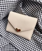 【ウィゴー/WEGO】のハートレターミニウォレット 人気、トレンドファッション・服の通販 founy(ファニー) ファッション Fashion レディースファッション Ladies' Fashion Online 財布 Wallets おすすめ Recommend ガーリー Girly シンプル Simple スマホ Smartphone ワンポイント One Point 再入荷 Restock/Back In Stock/Re Arrival 財布 Wallet thumbnail オフホワイト|ID: prp329100004550449 ipo3291000000032570936