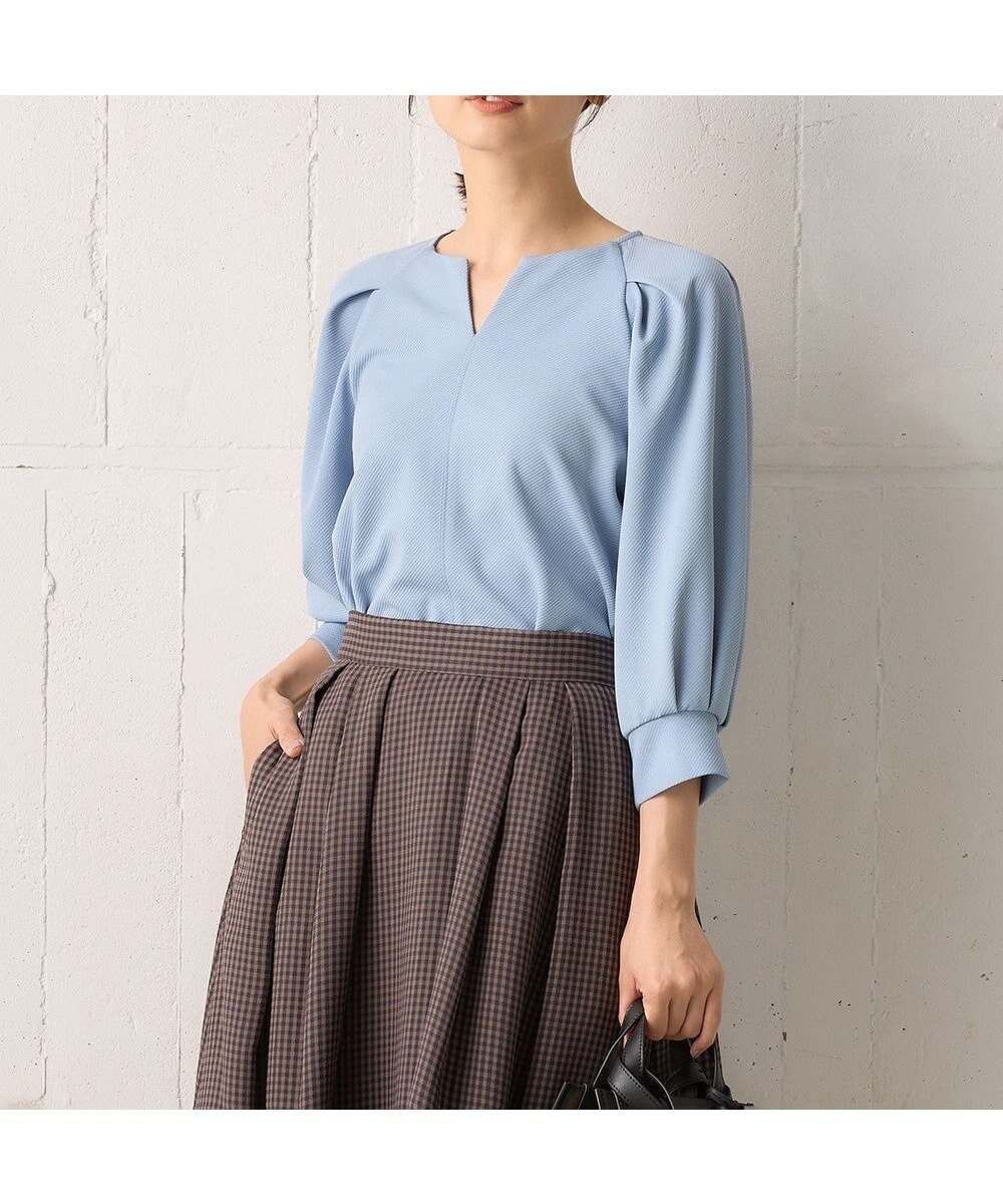 【組曲/KUMIKYOKU】のタックスリーブカルゼ カットソー インテリア・キッズ・メンズ・レディースファッション・服の通販 founy(ファニー) 　ファッション　Fashion　レディースファッション　Ladies' Fashion Online　トップス・カットソー　Tops/Tshirt　シャツ/ブラウス　Shirts/Blouses　ロング / Tシャツ　T-Shirts　カットソー　Cut and Sewn　カットソー　Cut And Sew　ジャージ　Jersey　スリット　Slit　スリーブ　Sleeve　ツイル　Twill　バランス　Balance　フロント　Front　ボトム　Bottom　A/W・秋冬　Aw・Autumn/Winter・Fw・Fall-Winter　再入荷　Restock/Back In Stock/Re Arrival　エレガント 上品　Elegant　サックスブルー系|ID: prp329100004551320 ipo3291000000032655067