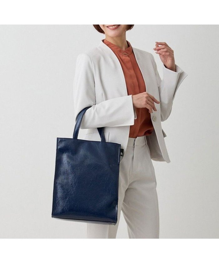 【ルートート/ROOTOTE】の1057【ルートートの定番】LT.アーキャトル.クラシック-B インテリア・キッズ・メンズ・レディースファッション・服の通販 founy(ファニー) https://founy.com/ ファッション Fashion レディースファッション Ladies' Fashion Online バッグ Bag エナメル Enamel カメラ Camera キルティング Quilting クラシック Classic シンプル Simple 雑誌 Magazine 定番 Standard フォーマル Formal ポケット Pocket マグネット Magnet おすすめ Recommend エレガント 上品 Elegant 入学式 Entrance Ceremony ビジネス 仕事 通勤 Business |ID: prp329100004551510 ipo3291000000032661402