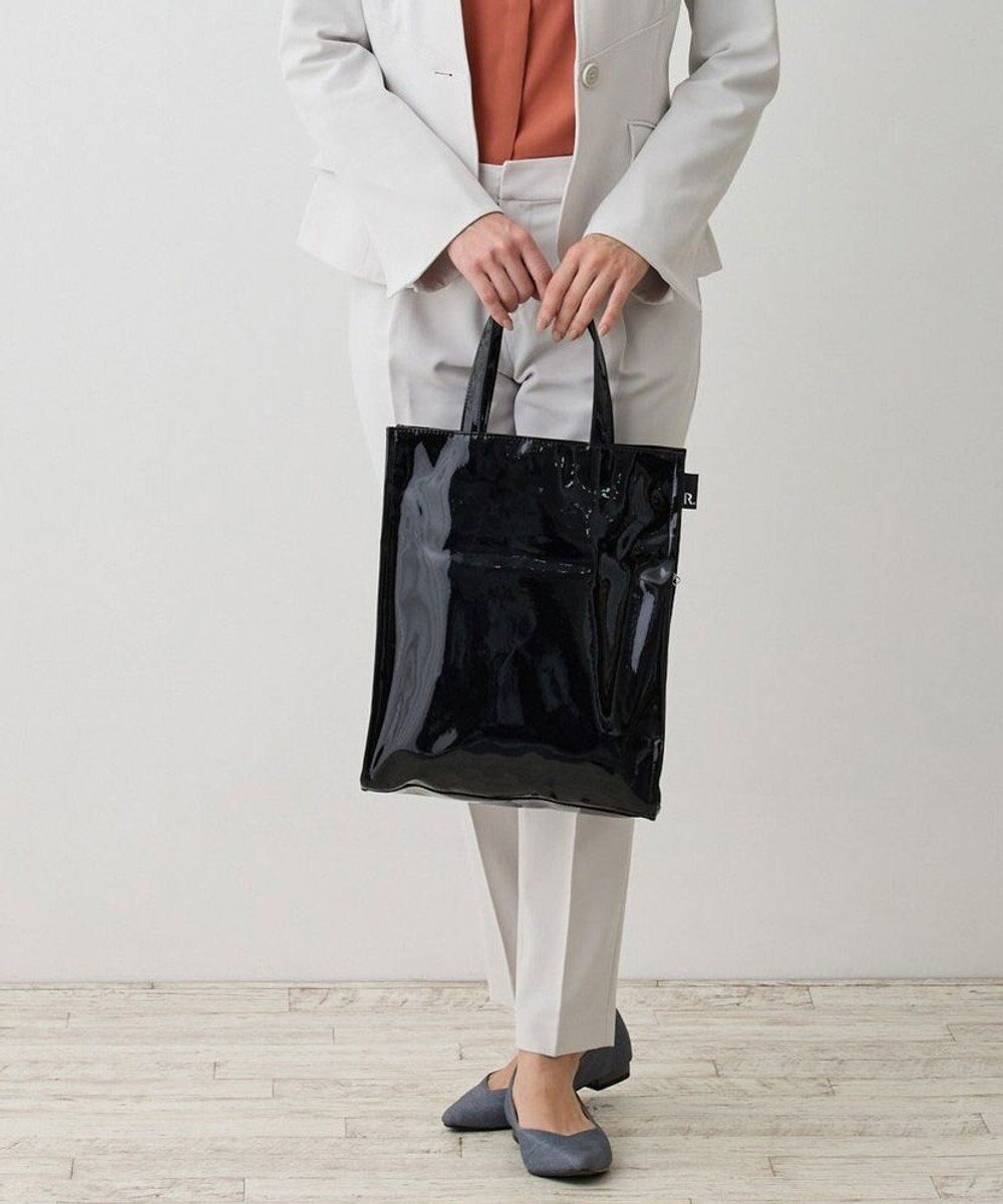 【ルートート/ROOTOTE】の1057【ルートートの定番】LT.アーキャトル.クラシック-B インテリア・キッズ・メンズ・レディースファッション・服の通販 founy(ファニー) 　ファッション　Fashion　レディースファッション　Ladies' Fashion Online　バッグ　Bag　エナメル　Enamel　カメラ　Camera　キルティング　Quilting　クラシック　Classic　シンプル　Simple　雑誌　Magazine　定番　Standard　フォーマル　Formal　ポケット　Pocket　マグネット　Magnet　おすすめ　Recommend　エレガント 上品　Elegant　入学式　Entrance Ceremony　ビジネス 仕事 通勤　Business　01:エナメル・ブラック|ID: prp329100004551510 ipo3291000000032661407