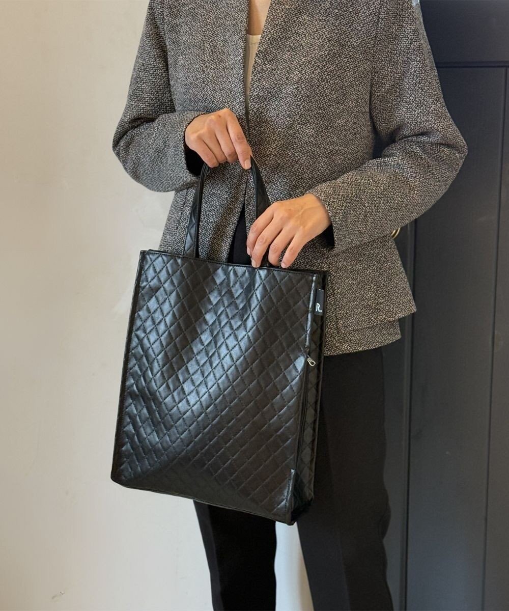 【ルートート/ROOTOTE】の1057【ルートートの定番】LT.アーキャトル.クラシック-B インテリア・キッズ・メンズ・レディースファッション・服の通販 founy(ファニー) 　ファッション　Fashion　レディースファッション　Ladies' Fashion Online　バッグ　Bag　エナメル　Enamel　カメラ　Camera　キルティング　Quilting　クラシック　Classic　シンプル　Simple　雑誌　Magazine　定番　Standard　フォーマル　Formal　ポケット　Pocket　マグネット　Magnet　おすすめ　Recommend　エレガント 上品　Elegant　入学式　Entrance Ceremony　ビジネス 仕事 通勤　Business　03:キルティング・ブラック|ID: prp329100004551510 ipo3291000000032661409