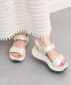 【インター ショシュール/INTER-CHAUSSURES】の【BUSSOLA】厚底クッションベルトサンダル 人気、トレンドファッション・服の通販 founy(ファニー) ファッション Fashion レディースファッション Ladies' Fashion Online ベルト Belts 厚底 Platforms サンダル Sandals バランス Balance ラバー Rubber リラックス Relax A/W・秋冬 Aw・Autumn/Winter・Fw・Fall-Winter S/S・春夏 Ss・Spring/Summer 再入荷 Restock/Back In Stock/Re Arrival おすすめ Recommend 夏 Summer 旅行 Travel |ID:prp329100004552919
