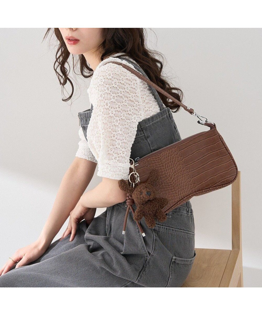 【アースミュージックアンドエコロジー/earth music&ecology】のFluffy Rabbit チャーム インテリア・キッズ・メンズ・レディースファッション・服の通販 founy(ファニー) 　ファッション　Fashion　レディースファッション　Fashion for Women　アクセサリー　Fashion Accessories　チャーム　Charm, Pendant　フォルム　Silhouette, Form　モチーフ　Motif, Design Theme　Brown|ID: prp329100004554131 ipo3291000000032728077