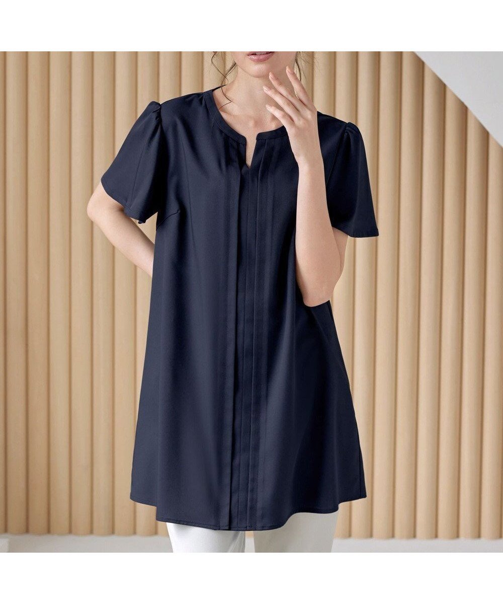 【ティアクラッセ/Tiaclasse】の【洗える】フロントタックフレアスリーブチュニックブラウス インテリア・キッズ・メンズ・レディースファッション・服の通販 founy(ファニー) ファッション Fashion レディースファッション Fashion for Women トップス・カットソー Cut & Sew Tops シャツ・ブラウス・オフィスカジュアル Elegant Blouses & Button-Ups アクセサリー Fashion Accessories ウォッシャブル Machine Washable 春 Spring 洗える Machine Washable カーディガン Cardigan, Knitwear ギャザー Gathered, Ruffled スタンド Stand Collar, Upright Stand スリーブ Sleeve, Long Sleeve / Short Sleeve チュニック Tunic, Long Top ツイル Twist, Twisted Detail フレア Flare, Flared フロント Front, Front Design ベーシック Basic, Essential ボトム Bottoms, Lower Wear ロング Long, Long-Length 楽ちん Easy Fit, Comfortable S/S・春夏 SS, Spring/Summer, Warm Season 再入荷 Restock / Back in Stock おすすめ Recommended / Our Picks 夏 Summer エレガント 上品 Elegant 新作・新入荷 New Arrivals / New In ネイビー|ID: prp329100004554148 ipo3291000000033275623