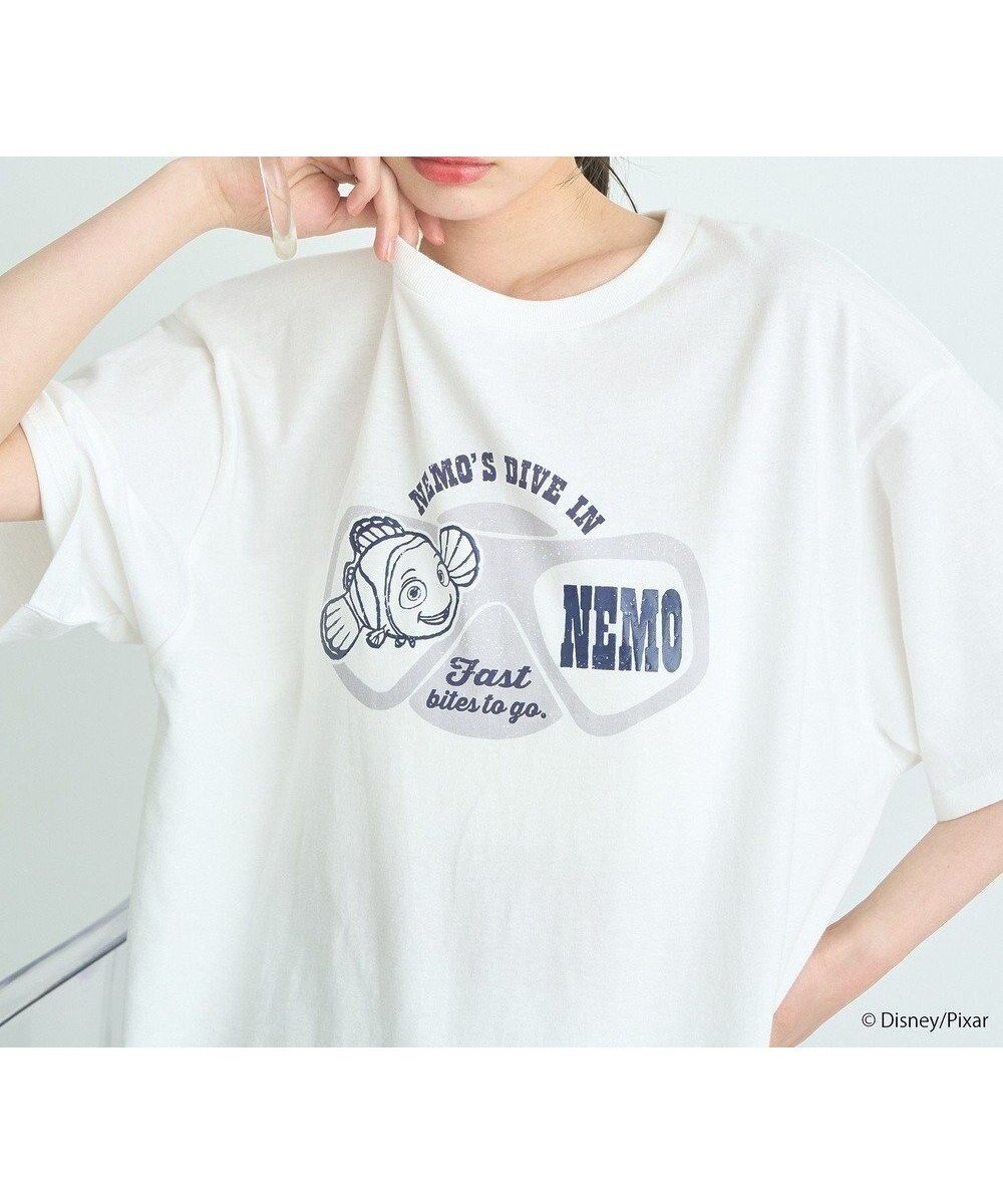 【アースミュージックアンドエコロジー/earth music&ecology】のFinding Nemo/シリコンプリントTシャツ インテリア・キッズ・メンズ・レディースファッション・服の通販 founy(ファニー) 　ファッション　Fashion　レディースファッション　Ladies' Fashion Online　トップス・カットソー　Tops/Tshirt　シャツ/ブラウス　Shirts/Blouses　ロング / Tシャツ　T-Shirts　カットソー　Cut and Sewn　おすすめ　Recommend　カットソー　Cut And Sew　キャラクター　Character　シリコン　Silicon　プリント　Print　ボトム　Bottom　人気　Popularity　夏　Summer　春　Spring　S/S・春夏　Ss・Spring/Summer　Off White|ID: prp329100004554160 ipo3291000000032687112