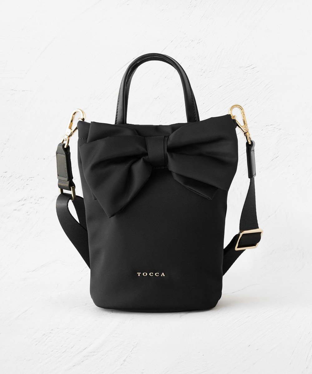【トッカ/TOCCA】の【撥水】RIBBON KNOT NYLON MULTI BAG ナイロンマルチバッグ 人気、トレンドファッション・服の通販 founy(ファニー) 　ファッション　Fashion　レディースファッション　Fashion for Women　バッグ　Bags　ジップ　Zip, Zipper　スマホ　Smartphone, Mobile Device　スマート　Smart, Elegant　財布　Wallet, Purse　フェミニン　Feminine, Girly　フロント　Front, Front Design　ポケット　Pocket, Pocket Detail　リボン　Ribbon, Bow　A/W・秋冬　Autumn/Winter　冬　Winter / This Winter　旅行　Travel　 other-1|ID: prp329100004554282 ipo3291000000032188460