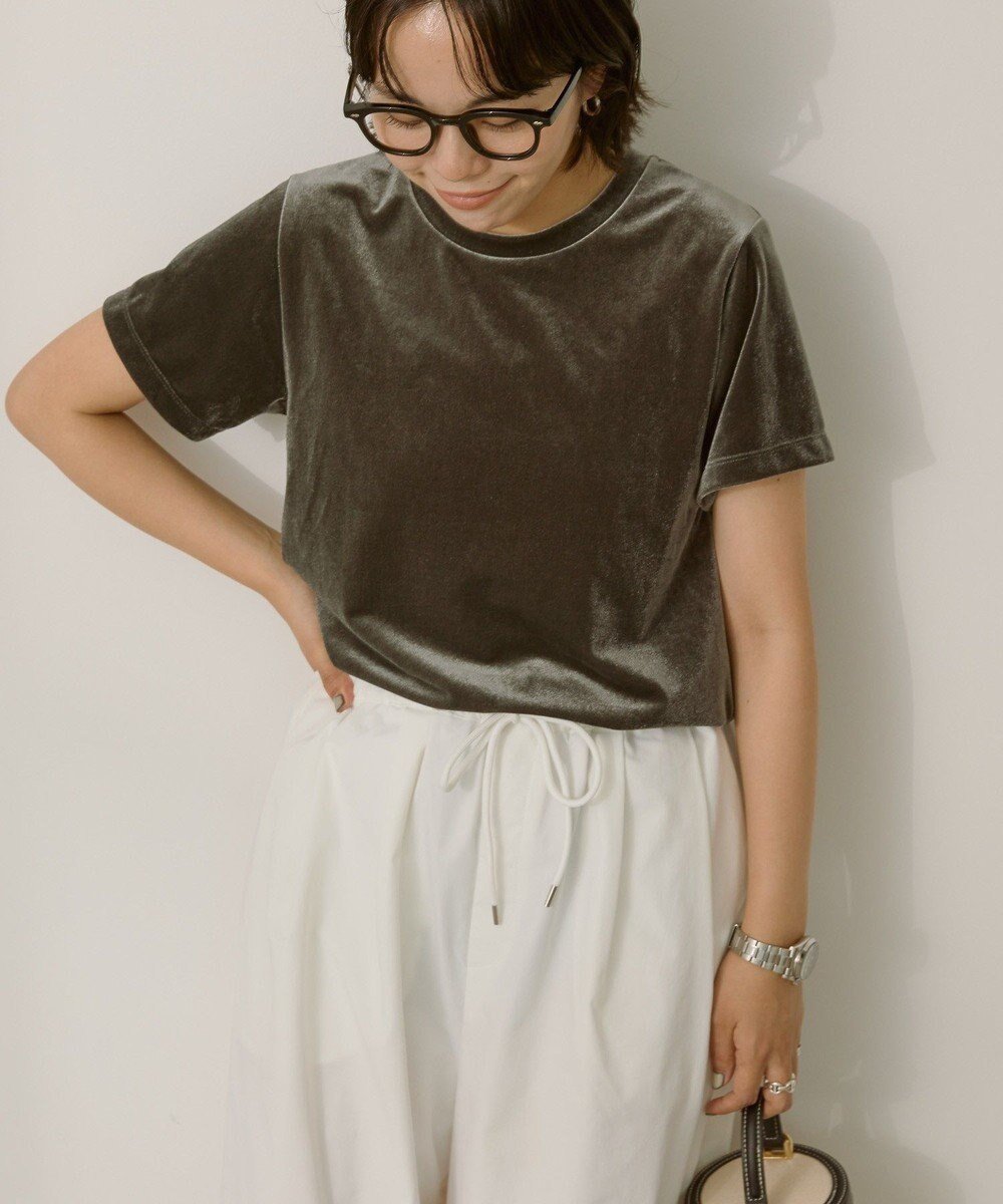 【アメリカンホリック/AMERICAN HOLIC】のベロアTシャツ 人気、トレンドファッション・服の通販 founy(ファニー) 　ファッション　Fashion　レディースファッション　Fashion for Women　トップス・カットソー　Cut & Sew Tops　シャツ・ブラウス・オフィスカジュアル　Elegant Blouses & Button-Ups　ロングTシャツ・Tシャツ　Longline T-Shirts & Tees　カットソー・ベーシックTシャツ　Cut-and-Sewn Tops / Stretch Tees & Basics　ベロアトップス　Velour Tops / Velvet-Look Items　おすすめ　Recommended / Our Picks　カットソー　Cut and Sewn Top　コンパクト　Compact, Small Size　ベロア　Velour, Soft Velvet　ポケット　Pocket, Pocket Detail　エレガント 上品　Elegant　夏　Summer　春　Spring　S/S・春夏　SS, Spring/Summer, Warm Season　 other-1|ID: prp329100004554292 ipo3291000000032735784