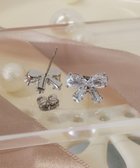 【ティアクラッセ/Tiaclasse】の【金属アレルギー対応・選べる2タイプ】クリスタルリボンピアス シルバーB|ID: prp329100004554315 ipo3291000000032727881