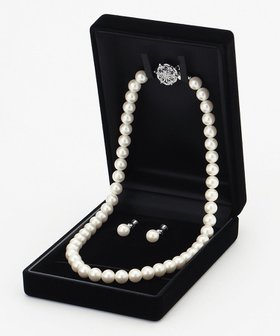【自由区 FORMAL/JIYU-KU FORMAL】の【アクセサリーケース付き】ネックレスイヤリングセット 人気、トレンドファッション・服の通販 founy(ファニー) ファッション Fashion レディースファッション Fashion for Women ジュエリー Jewelry ファッションリング Fashion Rings イヤリング・フープ・ドロップタイプ Hoop, Drop & Clip Earrings ネックレス Necklaces & Pendants アクセサリー Fashion Accessories イヤリング Earrings コンパクト Compact, Small Size セレモニー Ceremony ネックレス Necklace, Pendant Necklace パール Pearl, Pearl Accent フォーマル Formal, Dressy エレガント 上品 Elegant 入学式 Entrance Ceremony 結婚式 Wedding |ID:prp329100004555666