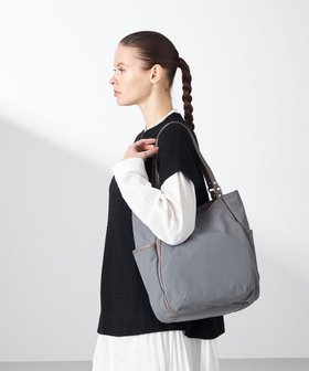 【イザック/Y'SACCS】の【ムック本掲載】タスランナイロントートバッグ midium 人気、トレンドファッション・服の通販 founy(ファニー) ファッション Fashion レディースファッション Fashion for Women バッグ Bags スマート Smart, Elegant タフタ Taffeta, Structured Fabric 定番 Standard, Basic Item 人気 Popular, Best Seller バランス Balance, Style Balance ベーシック Basic, Essential ポケット Pocket, Pocket Detail ラウンド Round, Round Neck おすすめ Recommended / Our Picks ビジネス 仕事 通勤 Business / Work / Commuting |ID:prp329100004555672