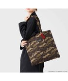 【ラ バガジェリー/LA BAGAGERIE】の【LA BAGAGERIE×HELLO KITTY】リボンチャーム付き キルティングトート カーキ|ID: prp329100004555747 ipo3291000000032709364