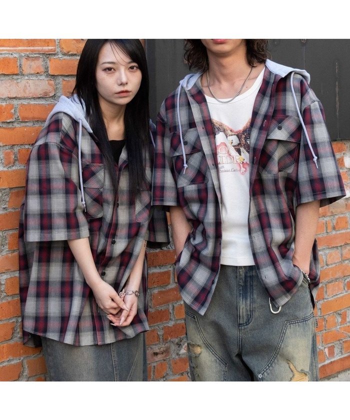 【ウィゴー/WEGO】の【ユニセックス着用ITEM/MLサイズ展開】オンブレチェックフードシャツ(SS) インテリア・キッズ・メンズ・レディースファッション・服の通販 founy(ファニー) https://founy.com/ ファッション Fashion レディースファッション Fashion for Women トップス・カットソー Cut & Sew Tops シャツ・ブラウス・オフィスカジュアル Elegant Blouses & Button-Ups ヴィンテージ Vintage Style 春 Spring カーゴパンツ Cargo Pants, Utility Pants スマホ Smartphone, Mobile Device トレンド Trend, Trending Now ドッキング Docking, Mixed Material パーカー Hoodie, Parka 半袖 Short Sleeve, Half Sleeve ミニスカート Mini Skirt, Short Skirt リラックス Relax, Relaxed Fit ルーズ Loose, Oversized ワイド Wide, Wide Fit S/S・春夏 SS, Spring/Summer, Warm Season おすすめ Recommended / Our Picks 夏 Summer |ID: prp329100004556006 ipo3291000000033256883