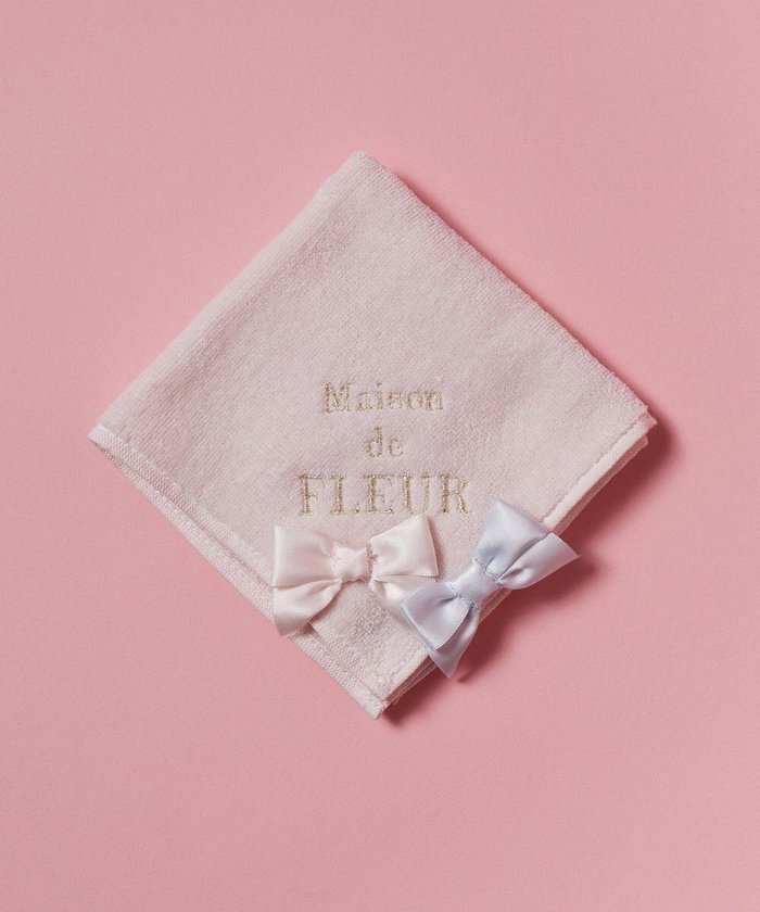 【メゾンドフルール/Maison de FLEUR】のバイカラーリボンタオルハンカチ インテリア・キッズ・メンズ・レディースファッション・服の通販 founy(ファニー) https://founy.com/ ファッション Fashion レディースファッション Fashion for Women ミニ財布・二つ折り財布 Wallets & Card Cases おすすめ Recommended / Our Picks ギフト プレゼント Gift / Present タオル Towel, Bath Towel ハンカチ Handkerchief, Hanky ハンド Hand, Handmade リボン Ribbon, Bow エレガント 上品 Elegant 財布 Wallet, Purse |ID: prp329100004556042 ipo3291000000032573756