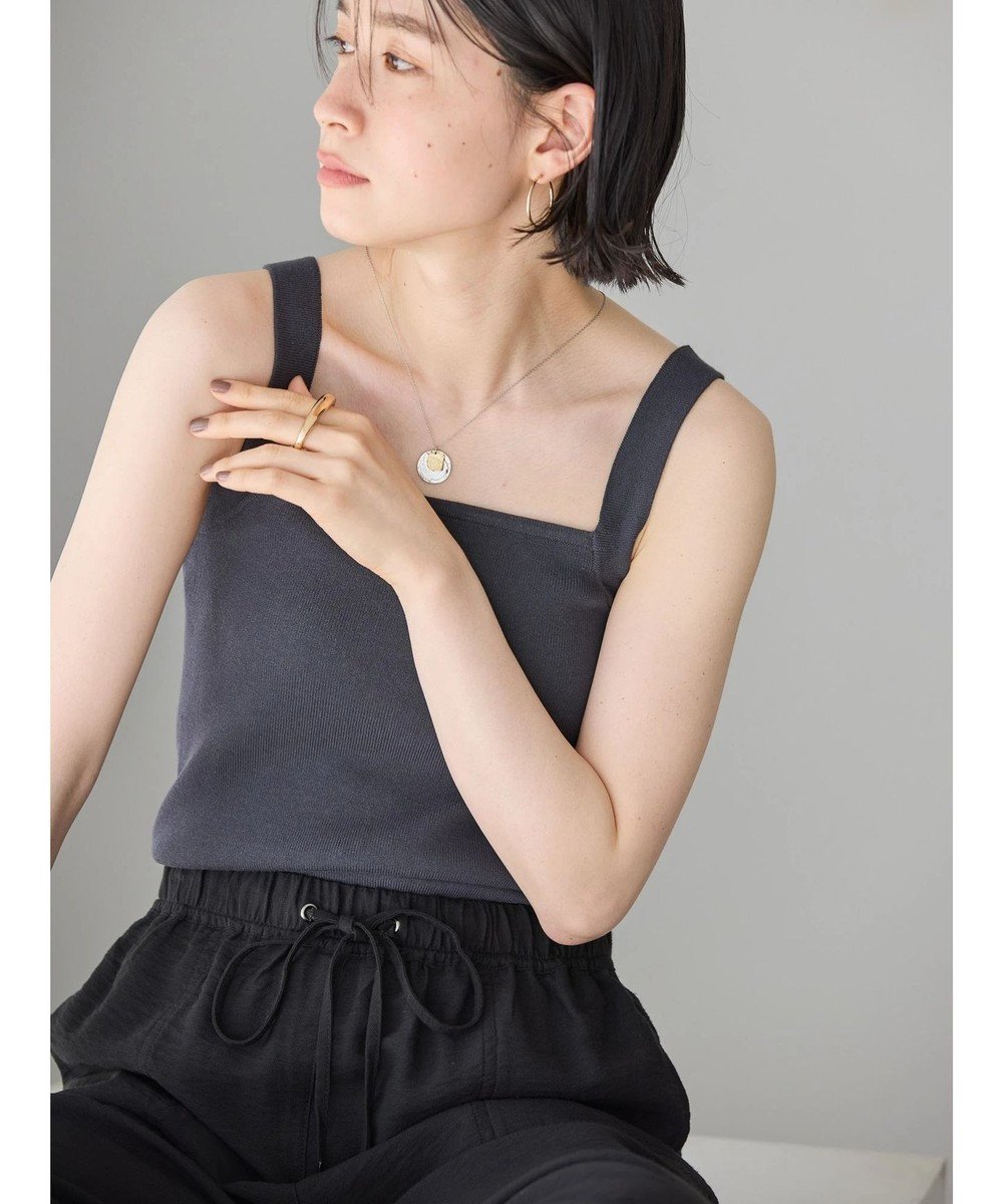 【アメリカンホリック/AMERICAN HOLIC】のニットキャミソール インテリア・キッズ・メンズ・レディースファッション・服の通販 founy(ファニー) 　ファッション　Fashion　レディースファッション　Fashion for Women　トップス・カットソー　Cut & Sew Tops　ニット　Knit Tops & Sweaters　キャミソール&ノースリーブ　Camisoles & Sleeveless Tops　おすすめ　Recommended / Our Picks　キャミソール　Camisole, Spaghetti Strap Top　シンプル　Simple, Minimal　スクエア　Square, Square Shape　セーター　Sweater, Knitwear　ポケット　Pocket, Pocket Detail　A/W・秋冬　Autumn/Winter　Charcoal Gray|ID: prp329100004557103 ipo3291000000032656462