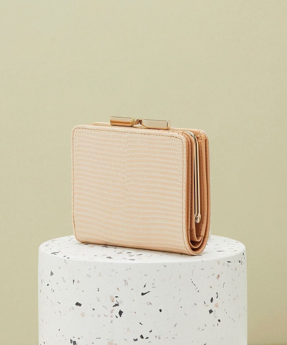 【トプカピ/TOPKAPI】の【TOPKAPI】イタリアンレザー リザード型押し がま口2つ折り財布 LUCIA ルチア インテリア・キッズ・メンズ・レディースファッション・服の通販 founy(ファニー) コンパクト Compact, Small Size コンビ Combo, Combination Style ポケット Pocket, Pocket Detail 人気 Popular, Best Seller 財布 Wallet, Purse ペールベージュ|ID: prp329100004557920 ipo3291000000034484382