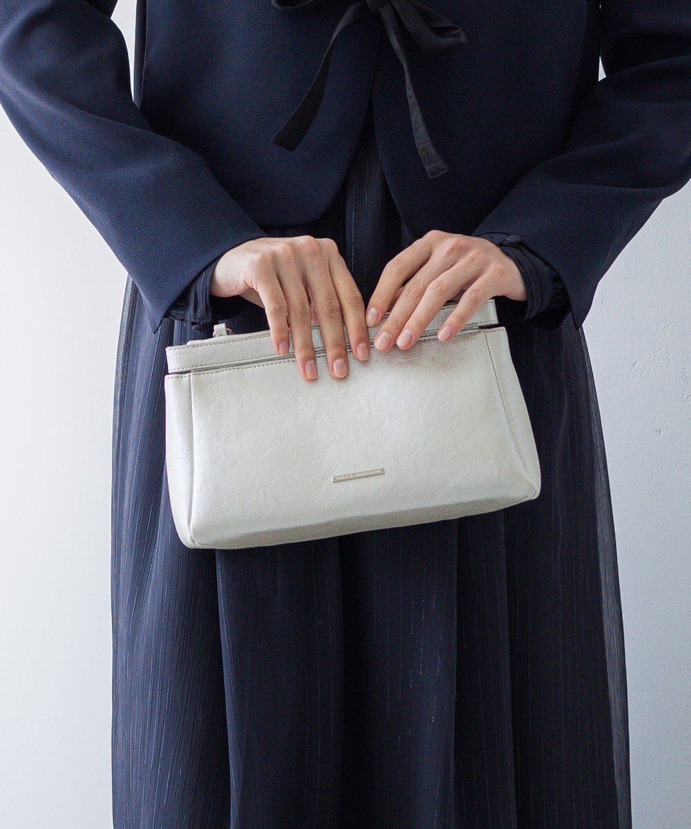 【23区/NIJYUSANKU】の【APPLAUDIR】クラッチバッグ インテリア・キッズ・メンズ・レディースファッション・服の通販 founy(ファニー) 　ファッション　Fashion　レディースファッション　Fashion for Women　バッグ　Bags　2025年　2025　2025春夏・S/S　Spring/Summer 2025 SS25　エレガント 上品　Elegant　クラッチ　Clutch, Clutch Bag　シルバー　Silver, Metallic Silver　ダブル　Double, Double-Breasted　チェーン　Chain, Chain Strap　パーティ　Party, Party Style　プレート　Plate, Dish　マグネット　Magnet, Magnetic Closure　メタル　Metal, Metal Parts　夏　Summer　S/S・春夏　SS, Spring/Summer, Warm Season　結婚式　Wedding　シルバー系|ID: prp329100004558381 ipo3291000000032772117