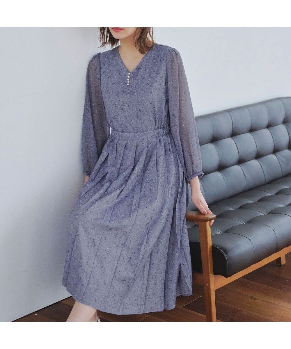 【ティアクラッセ/Tiaclasse】の【洗える】花柄シフォン袖ワンピース インテリア・キッズ・メンズ・レディースファッション・服の通販 founy(ファニー) 　ファッション　Fashion　レディースファッション　Fashion for Women　ワンピース　Dresses　アクセサリー　Fashion Accessories　ウォッシャブル　Machine Washable　春　Spring　洗える　Machine Washable　秋　Autumn　カーディガン　Cardigan, Knitwear　シフォン　Chiffon, Lightweight Fabric　チュニック　Tunic, Long Top　ドッキング　Docking, Mixed Material　長袖　Long Sleeve, Full Sleeve　パール　Pearl, Pearl Accent　フィット　Fit, Slim Fit　フレア　Flare, Flared　プリーツ　Pleats, Pleated　ポケット　Pocket, Pocket Detail　S/S・春夏　SS, Spring/Summer, Warm Season　再入荷　Restock / Back in Stock　夏　Summer　エレガント 上品　Elegant　新作・新入荷　New Arrivals / New In　ブルー|ID: prp329100004558632 ipo3291000000032559159