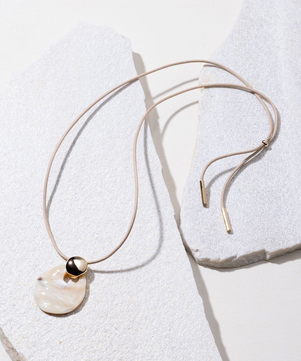 【23区/NIJYUSANKU】の【Oggi4月号掲載】ラウンドホーン ネックレス インテリア・キッズ・メンズ・レディースファッション・服の通販 founy(ファニー) 　雑誌掲載アイテム　Magazine Picks & Fashion Features　ファッション雑誌　Fashion Magazines　オッジ　Oggi　ファッション　Fashion　レディースファッション　Fashion for Women　ジュエリー　Jewelry　ネックレス　Necklaces & Pendants　2024年　2024　2024春夏・S/S　Spring/Summer 2024 SS24　4月号　April Issue　アクセサリー　Fashion Accessories　サークル　Circle, Round Design　ネックレス　Necklace, Pendant Necklace　ラウンド　Round, Round Neck　夏　Summer　S/S・春夏　SS, Spring/Summer, Warm Season　雑誌　Magazine, Fashion Magazine　ホワイト系|ID: prp329100004558636 ipo3291000000034222021