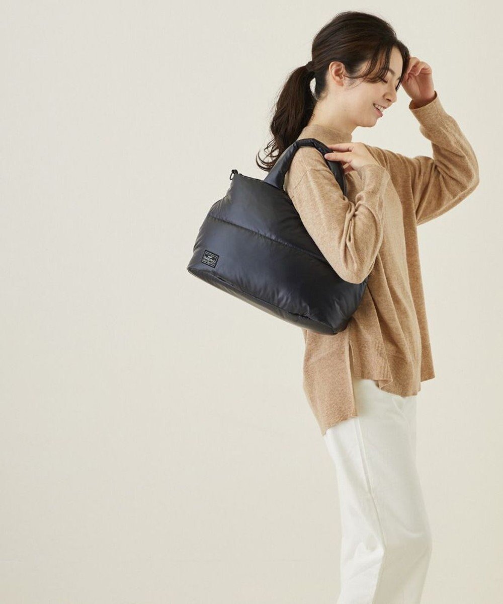 【ルートート/ROOTOTE】の1470【温活&軽量】LT.フェザールー.デリ.カラー-B インテリア・キッズ・メンズ・レディースファッション・服の通販 founy(ファニー) 　ファッション　Fashion　レディースファッション　Fashion for Women　バッグ　Bags　軽量　Lightweight, Ultra Light　ショルダー　Shoulder, Shoulder Strap　ジャケット　Jacket, Outerwear　ストール　Stole, Wrap　スポーツ　Sports, Activewear　スマホ　Smartphone, Mobile Device　スマート　Smart, Elegant　ダウン　Down, Puffer　手帳　Planner, Notebook　フェザー　Feather, Feather Detail　フラット　Flat, Flat Shoes　ボンディング　Bonding, Bonded Fabric　ポケット　Pocket, Pocket Detail　02:ブラック|ID: prp329100004558955 ipo3291000000034187994