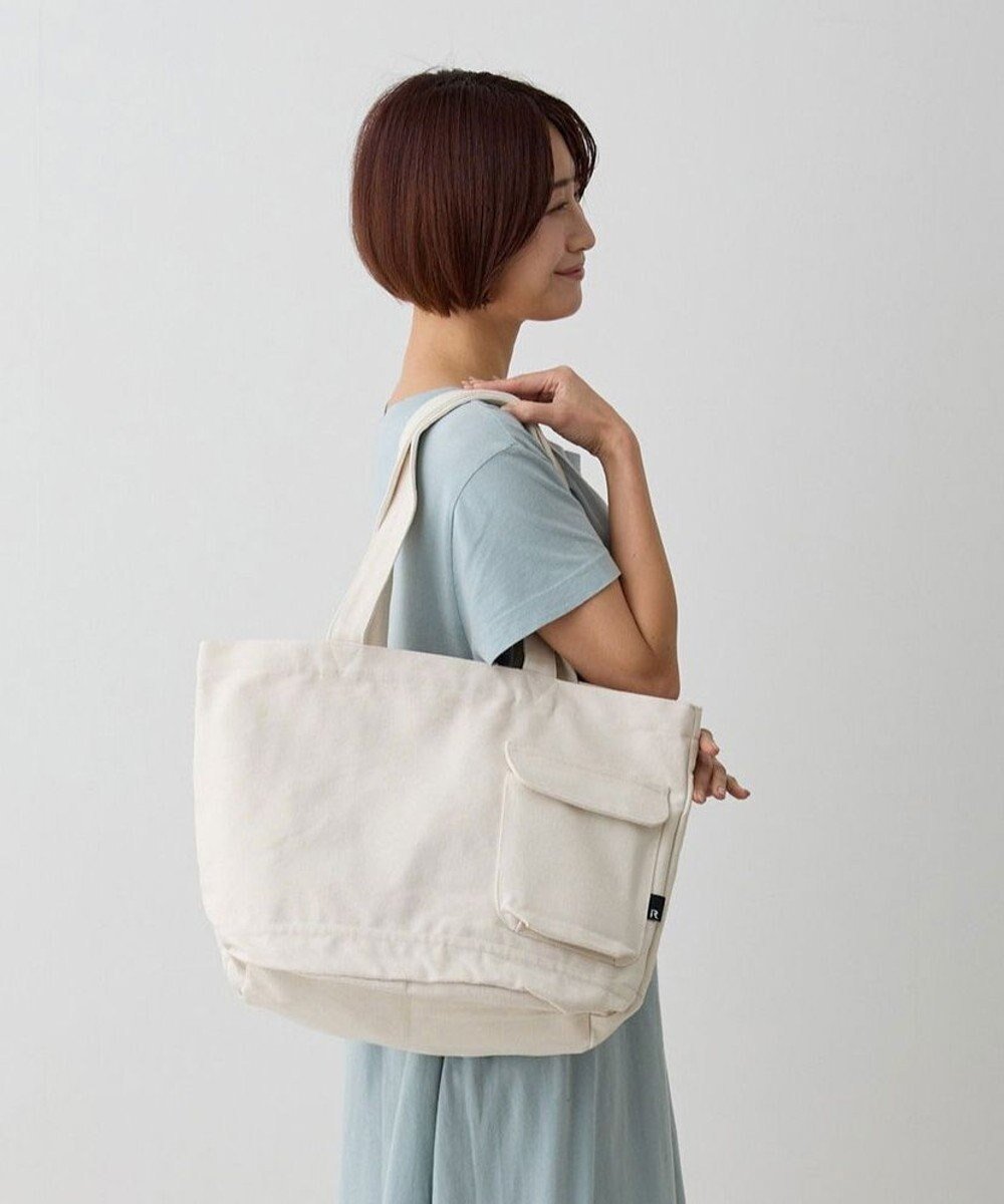 【ルートート/ROOTOTE】の3066【A4サイズ収納】SN.ミディアム.リサイクルコットン-B インテリア・キッズ・メンズ・レディースファッション・服の通販 founy(ファニー) 　ファッション　Fashion　レディースファッション　Fashion for Women　バッグ　Bags　アクセサリー　Fashion Accessories　カメラ　Camera Accessories　シンプル　Simple, Minimal　スカーフ　Scarf, Neckwear　チャーム　Charm, Pendant　ハンド　Hand, Handmade　バランス　Balance, Style Balance　フォルム　Silhouette, Form　ポケット　Pocket, Pocket Detail　ポーチ　Pouch, Small Case　リラックス　Relax, Relaxed Fit　新作・新入荷　New Arrivals / New In　03:アイボリー|ID: prp329100004559068 ipo3291000000032582179