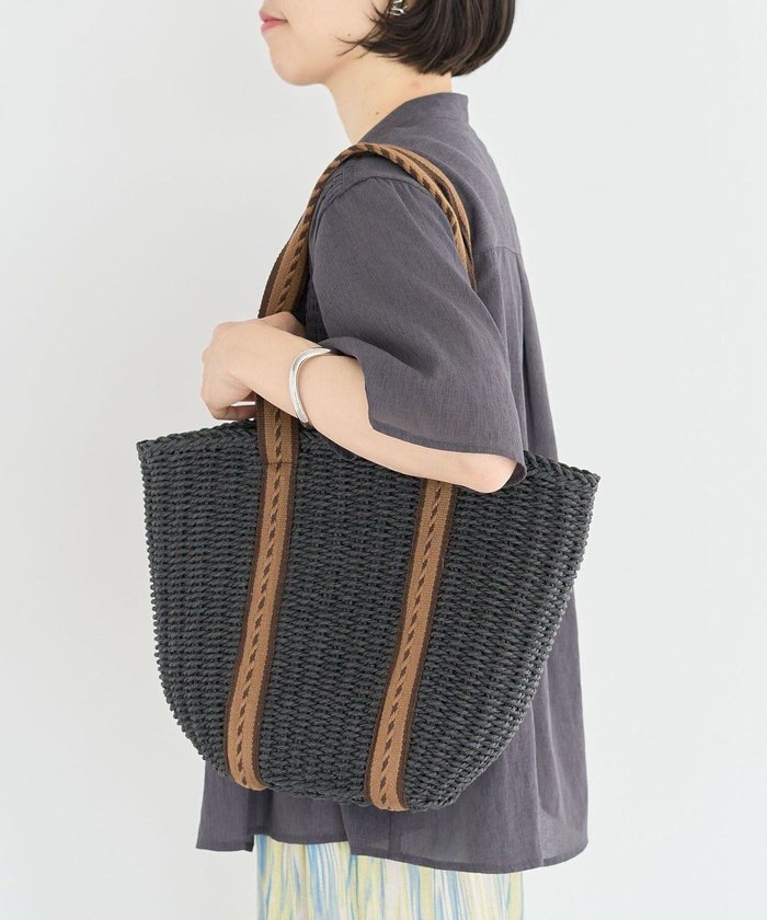 【グリーンパークス/Green Parks】の・QUON サマーラージカゴバッグ インテリア・キッズ・メンズ・レディースファッション・服の通販 founy(ファニー) https://founy.com/ ファッション Fashion レディースファッション Fashion for Women バッグ Bags おすすめ Recommended / Our Picks フォルム Silhouette, Form ポケット Pocket, Pocket Detail モチーフ Motif, Design Theme リゾート Resort, Vacation Style 再入荷 Restock / Back in Stock |ID: prp329100004559710 ipo3291000000032417154
