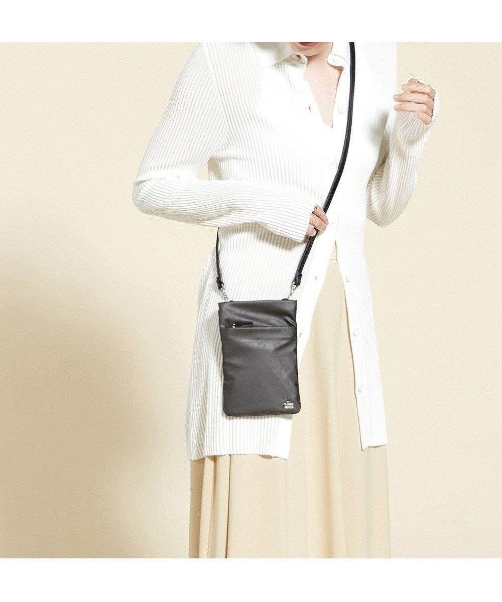 【ラ バガジェリー/LA BAGAGERIE】のモノグラムデイリーミニマムポシェット インテリア・キッズ・メンズ・レディースファッション・服の通販 founy(ファニー) ファッション Fashion レディースファッション Fashion for Women スマート Smart, Elegant プリント Print, Printed Pattern ポケット Pocket, Pocket Detail マグネット Magnet, Magnetic Closure 旅行 Travel 財布 Wallet, Purse ガンメタリック|ID: prp329100004560731 ipo3291000000034309004