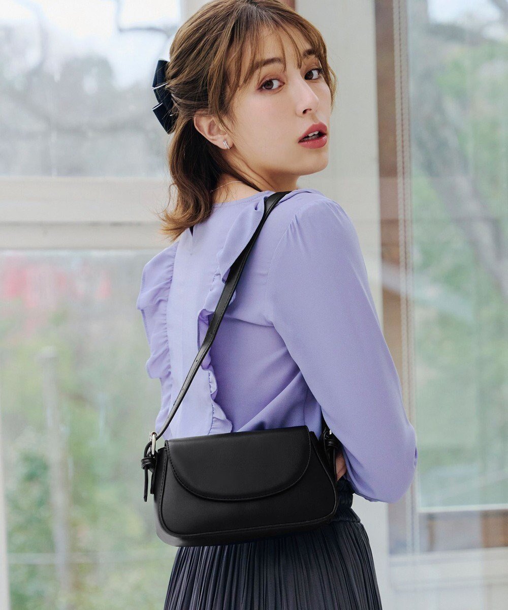 【ティアクラッセ/Tiaclasse】の【安田美沙子さん着用・2TYPE肩紐/ショルダー 斜め掛け】フラップミニバッグ インテリア・キッズ・メンズ・レディースファッション・服の通販 founy(ファニー) 　ファッション　Fashion　レディースファッション　Fashion for Women　バッグ　Bags　クロコ　Crocodile, Croc Embossed　シューズ　Shoes, Footwear　ショルダー　Shoulder, Shoulder Strap　チュニック　Tunic, Long Top　ビジネス 仕事 通勤　Business / Work / Commuting　フラップ　Flap, Flap Pocket　マグネット　Magnet, Magnetic Closure　ラップ　Wrap, Wrap Design　再入荷　Restock / Back in Stock　新作・新入荷　New Arrivals / New In　旅行　Travel　ブラック(プレーン)|ID: prp329100004560751 ipo3291000000034365591