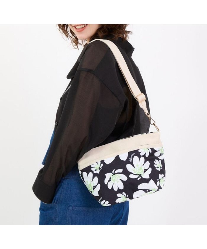 【レスポートサック/LeSportsac】のSMALL BUCKET BAG/トロピカルガーデン インテリア・キッズ・メンズ・レディースファッション・服の通販 founy(ファニー) https://founy.com/ ファッション Fashion レディースファッション Fashion for Women おすすめ Recommended / Our Picks ガーデン Garden, Gardening ショルダー Shoulder, Shoulder Strap フラワー Flower, Floral プリント Print, Printed Pattern ポケット Pocket, Pocket Detail モチーフ Motif, Design Theme エレガント 上品 Elegant 財布 Wallet, Purse |ID: prp329100004561043 ipo3291000000032727235