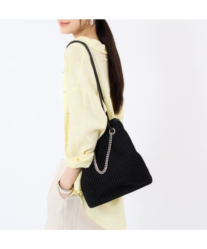 【レスポートサック/LeSportsac】のCHAIN CROCHET MED BUCKET/ブラッククロシェ インテリア・キッズ・メンズ・レディースファッション・服の通販 founy(ファニー) https://founy.com/ ファッション Fashion レディースファッション Fashion for Women バッグ Bags クロシェ Crochet, Knitted Lace クール Cool, Chic 巾着 Drawstring Bag, Kinchaku 軽量 Lightweight, Ultra Light ショルダー Shoulder, Shoulder Strap シルバー Silver, Metallic Silver スタイリッシュ Stylish, Fashionable チェーン Chain, Chain Strap トラベル Travel, Travel Gear ドローストリング Drawstring, Pull Cord 人気 Popular, Best Seller プリント Print, Printed Pattern ポケット Pocket, Pocket Detail マグネット Magnet, Magnetic Closure リゾート Resort, Vacation Style リラックス Relax, Relaxed Fit おすすめ Recommended / Our Picks 旅行 Travel ビジネス 仕事 通勤 Business / Work / Commuting |ID: prp329100004561057 ipo3291000000033534438