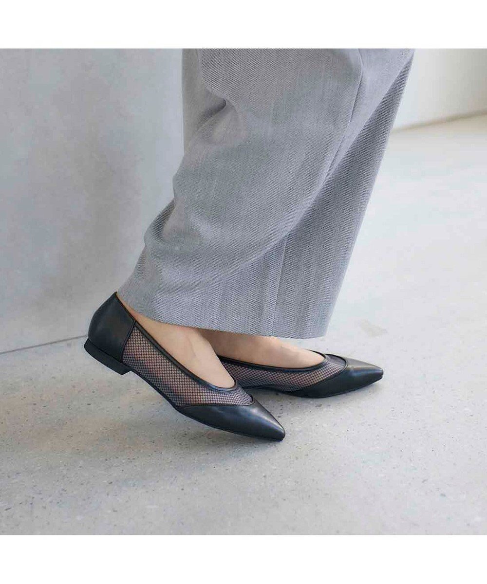 【モード エ ジャコモ/MODE ET JACOMO】のcarino 【レイン対応】メッシュポインテッドトゥパンプス インテリア・キッズ・メンズ・レディースファッション・服の通販 founy(ファニー) 　ファッション　Fashion　レディースファッション　Ladies' Fashion Online　アーモンドトゥ　Almond Toe　オケージョン　Occasion　クール　Cool　シューズ　Shoes　シンプル　Simple　スタイリッシュ　Stylish　チュール　Tulle　ビジネス 仕事 通勤　Business　フェミニン　Feminine　メッシュ　Mesh　レイン　Rain　エレガント 上品　Elegant　軽量　Lightweight　ブラック|ID: prp329100004562251 ipo3291000000032498370