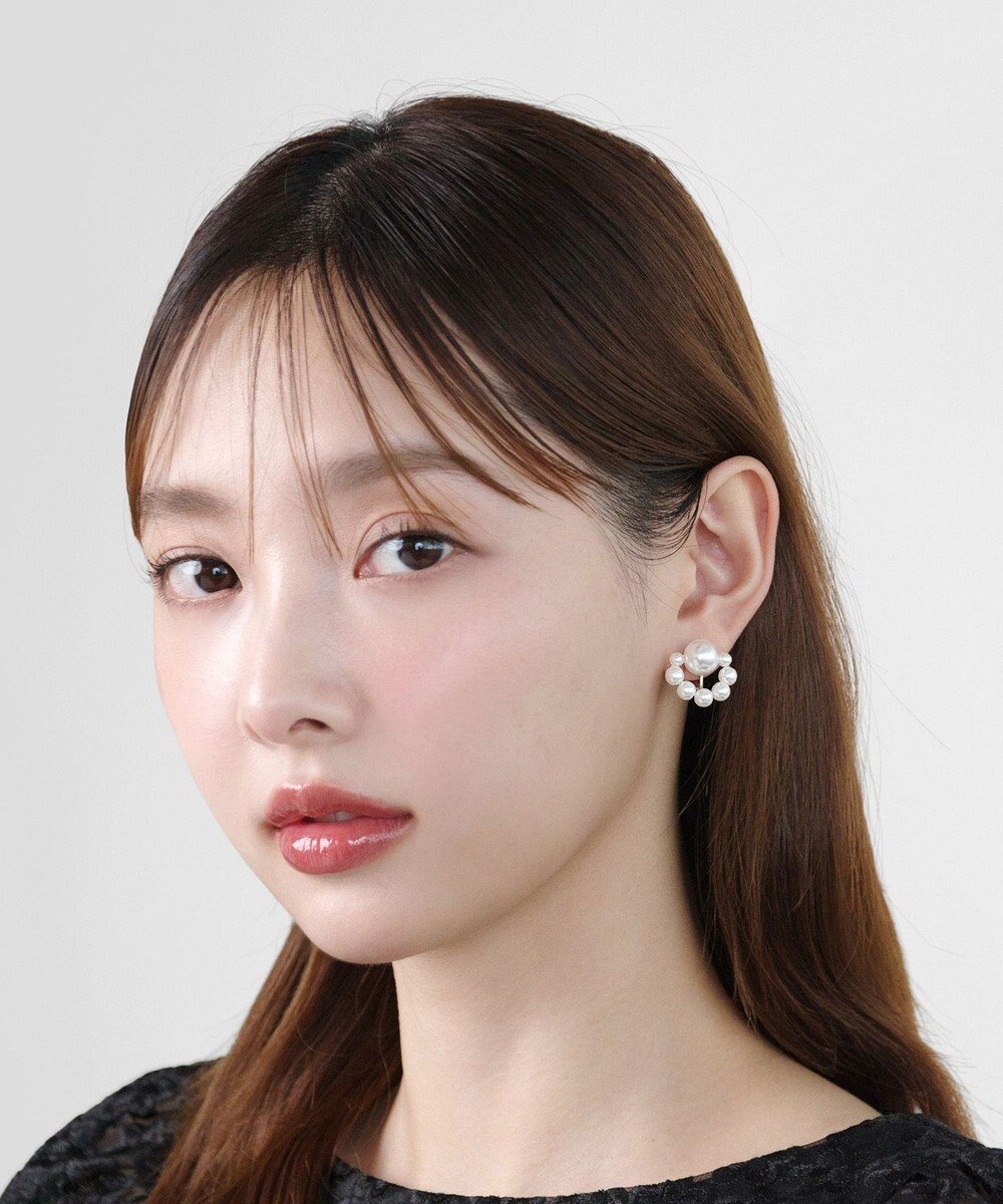 【トッカ/TOCCA】のLACE PEARL EARRINGS イヤリング インテリア・キッズ・メンズ・レディースファッション・服の通販 founy(ファニー) ファッション Fashion レディースファッション Fashion for Women ジュエリー Jewelry ファッションリング Fashion Rings イヤリング・フープ・ドロップタイプ Hoop, Drop & Clip Earrings 2024年 2024 2024-2025秋冬・A/W Autumn/Winter 2024–25 AW24–25 冬 Winter / This Winter おすすめ Recommended / Our Picks アクセサリー Fashion Accessories イヤリング Earrings エレガント 上品 Elegant シンプル Simple, Minimal ネックレス Necklace, Pendant Necklace パール Pearl, Pearl Accent レース Lace, Lace Fabric A/W・秋冬 Autumn/Winter ホワイト系|ID: prp329100004562253 ipo3291000000034250294
