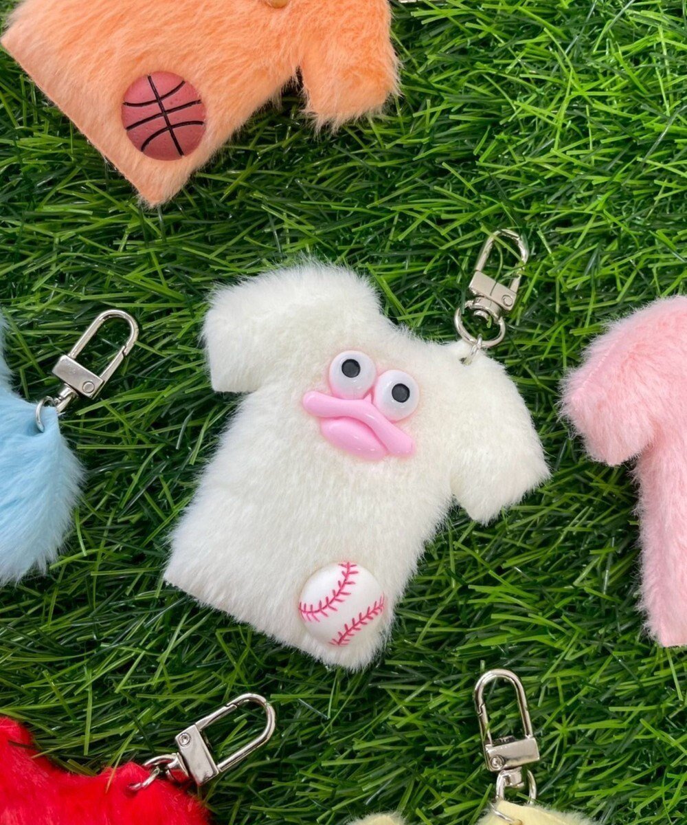 【ウィゴー/WEGO】のイケイケスポーツユニフォームモンスターぬいぐるみキーホルダー インテリア・キッズ・メンズ・レディースファッション・服の通販 founy(ファニー) 　ファッション　Fashion　レディースファッション　WOMEN　財布　Wallets　NEW・新作・新着・新入荷　New Arrivals　おすすめ　Recommend　キーホルダー　Key Ring　サッカー　Soccer　スポーツ　Sports　スマホ　Smartphone　再入荷　Restock/Back In Stock/Re Arrival　財布　Wallet　ホワイト|ID: prp329100004562608 ipo3291000000032261502