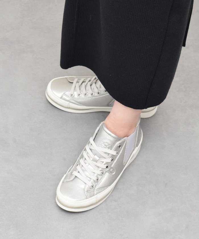 【インター ショシュール/INTER-CHAUSSURES】の【BUSSOLA】撥水サイドゴアミドルカットスニーカー インテリア・キッズ・メンズ・レディースファッション・服の通販 founy(ファニー) https://founy.com/ ファッション Fashion レディースファッション Ladies' Fashion Online 抗菌 Antibacterial シューズ Shoes スニーカー Sneakers バランス Balance ミドル Middle ライニング Lining ラバー Rubber |ID: prp329100004563708 ipo3291000000032546372