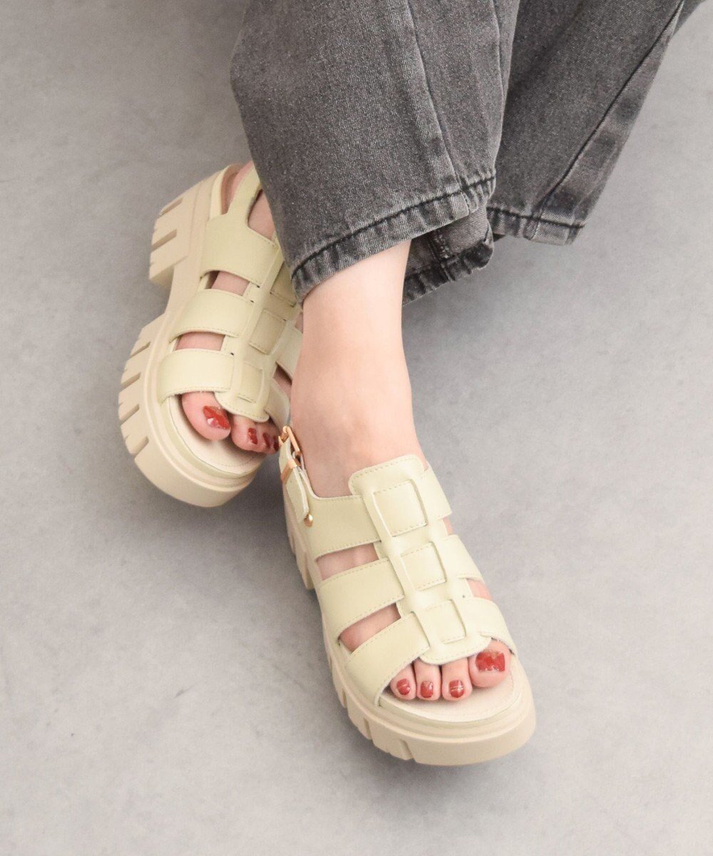 【インター ショシュール/INTER-CHAUSSURES】の【BUSSOLA】厚底ボリュームソールグルカサンダル インテリア・キッズ・メンズ・レディースファッション・服の通販 founy(ファニー) 　ファッション　Fashion　レディースファッション　Fashion for Women　おすすめ　Recommended / Our Picks　サンダル　Sandals, Summer Shoes　バランス　Balance, Style Balance　リラックス　Relax, Relaxed Fit　厚底　Platform Shoes　夏　Summer　旅行　Travel　S/S・春夏　SS, Spring/Summer, Warm Season　A/W・秋冬　Autumn/Winter　ライトベージュ|ID: prp329100004564276 ipo3291000000032719360
