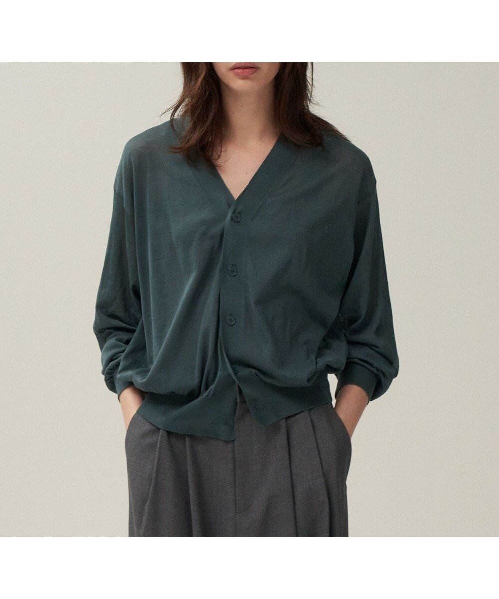 【エイトン/ATON】のCOMPACT COTTON Vネックニットカーディガン インテリア・キッズ・メンズ・レディースファッション・服の通販 founy(ファニー) 　ファッション　Fashion　レディースファッション　Fashion for Women　トップス・カットソー　Cut & Sew Tops　ニット　Knit Tops & Sweaters　カーディガン・羽織り　Layered Style Cardigans　Vネックトップス　V-Neck Tops / V-Cut Neckline Shirts　カーディガン　Cardigan, Knitwear　シルク　Silk, 100% Silk　ボトム　Bottoms, Lower Wear　ラグジュアリー　Luxury, Elegant　リネン　Linen, Linen Fabric　ワイド　Wide, Wide Fit　夏　Summer　春　Spring　S/S・春夏　SS, Spring/Summer, Warm Season　GREEN|ID: prp329100004564617 ipo3291000000032991443