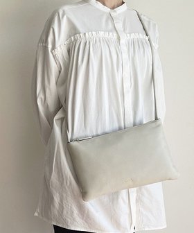 【エクエル ル スティル デヴィ/Hekher Le Style de Vie】の新色追加【日本製】シュリンクレザー スクエアショルダーバッグ 人気、トレンドファッション・服の通販 founy(ファニー) ファッション Fashion レディースファッション Ladies' Fashion Online バッグ Bag ショルダー Shoulder シンプル Simple スクエア Square スマート Smart 財布 Wallet ハンド Hand フィット Fit フォルム Form ポケット Pocket 日本製 Made In Japan |ID:prp329100004565471