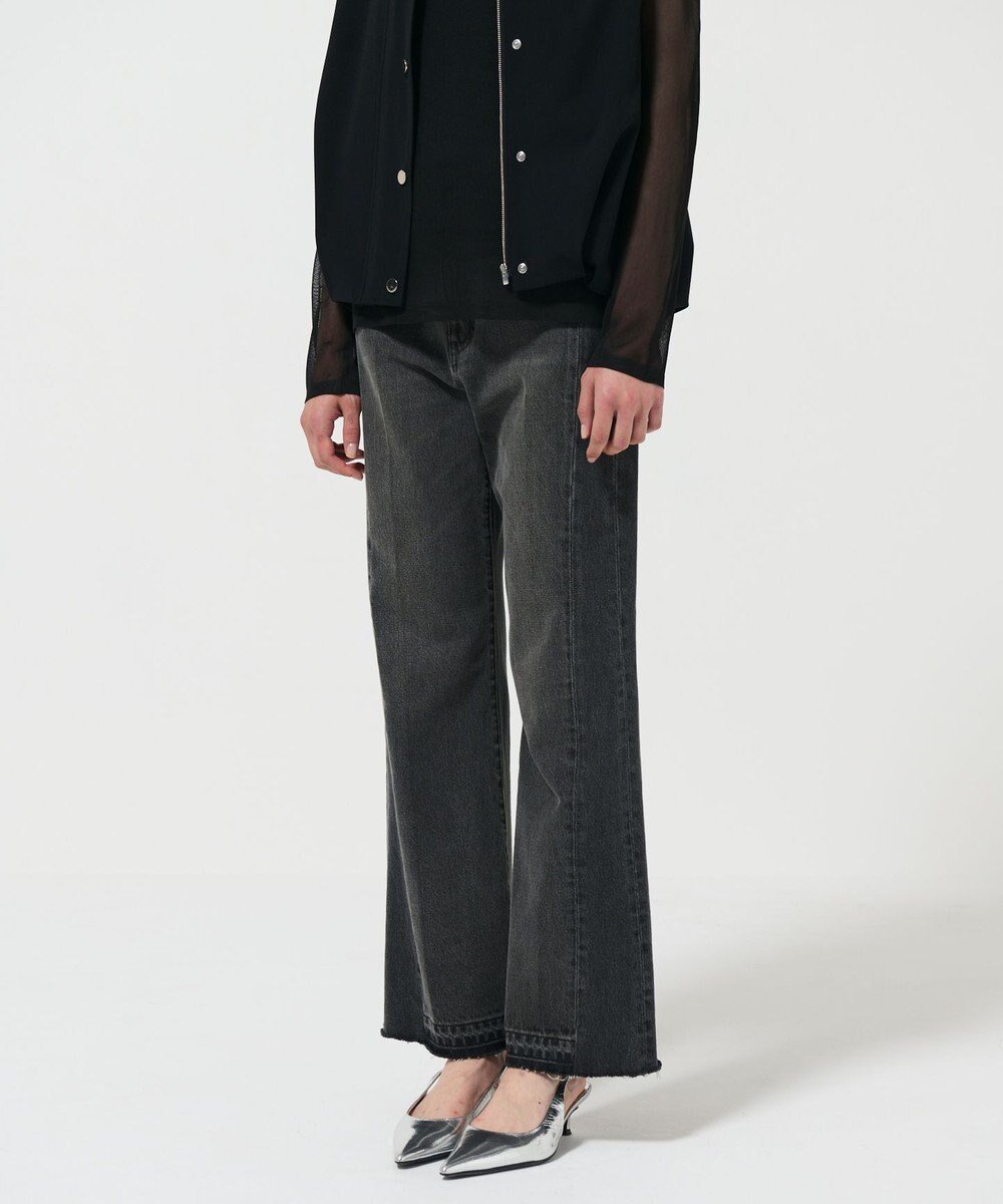 【グレース コンチネンタル/GRACE CONTINENTAL】のサイド切替フレアデニムパンツ インテリア・キッズ・メンズ・レディースファッション・服の通販 founy(ファニー) 　ファッション　Fashion　レディースファッション　Fashion for Women　パンツ　Pants & Trousers　デニムパンツ・ジーンズ・美脚デニム　Denim Jeans & Pants　おすすめ　Recommended / Our Picks　シンプル　Simple, Minimal　デニム　Denim, Jeans Material　フレア　Flare, Flared　ポケット　Pocket, Pocket Detail　リメイク　Remake, Reconstructed　ループ　Loop, Loop Knit　切替　Switching, Contrast Panel　夏　Summer　S/S・春夏　SS, Spring/Summer, Warm Season　A/W・秋冬　Autumn/Winter　ブラック|ID: prp329100004565475 ipo3291000000034410853