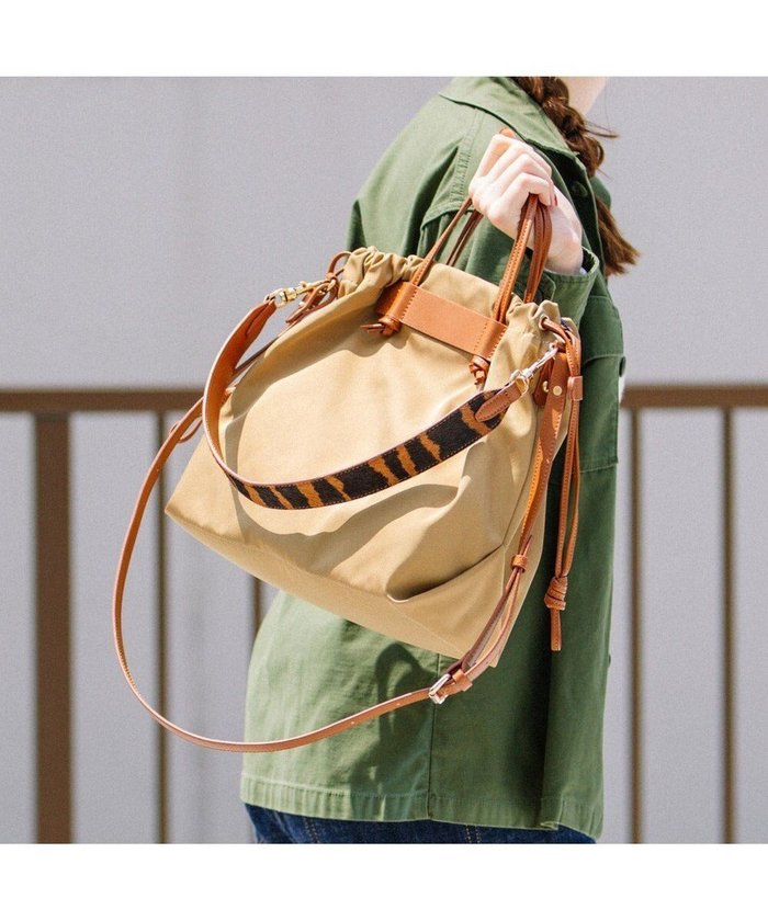 【アンビリオン/UNBILLION】のkakatoo ナイロンドローストリング3wayトートバッグ インテリア・キッズ・メンズ・レディースファッション・服の通販 founy(ファニー) https://founy.com/ ファッション Fashion レディースファッション Ladies' Fashion Online バッグ Bag おすすめ Recommend ギャザー Gather ショルダー Shoulder シンプル Simple フェミニン Feminine ロング Long ビジネス 仕事 通勤 Business |ID: prp329100004566710 ipo3291000000032654661