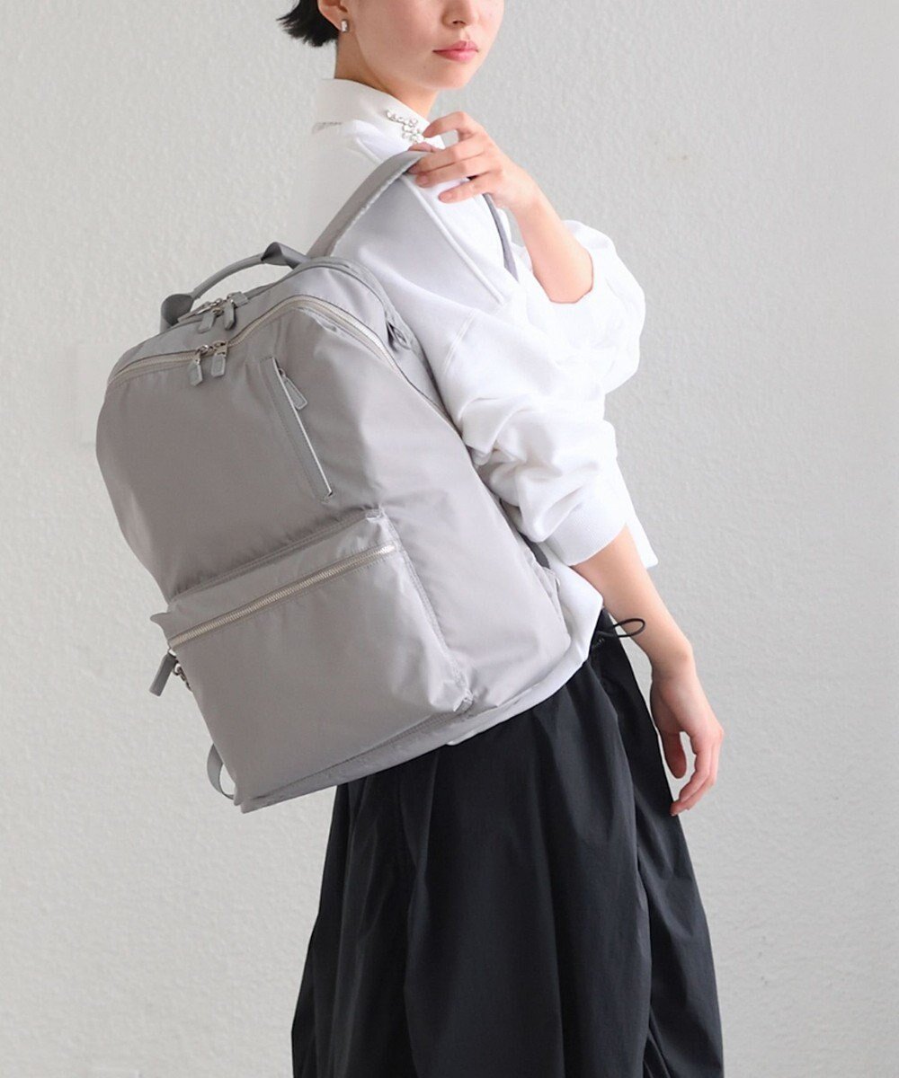 【エースバッグズアンドラゲッジ/ACE BAGS & LUGGAGE】のW .Day/Night ポッケス2 リュックプラス B4サイズ 15.6インチPC収納 15278 ダンブルアンドデイナイト インテリア・キッズ・メンズ・レディースファッション・服の通販 founy(ファニー) 　ファッション　Fashion　レディースファッション　Ladies' Fashion Online　バッグ　Bag　スエード　Suede　スリム　Slim　スリーブ　Sleeve　定番　Standard　人気　Popularity　フラップ　Flap　ポケット　Pocket　ポシェット　Pochette　ポーチ　Pouch　モバイル　Mobile　リアル　Real　リュック　Ruck Sack　おすすめ　Recommend　ビジネス 仕事 通勤　Business　ライトグレー|ID: prp329100004566771 ipo3291000000032487629
