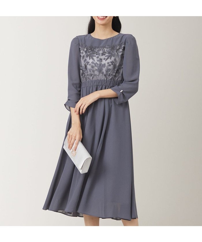 【エニィ スィス/any SiS】の【洗える】フラワー刺繍パーツ ワンピース インテリア・キッズ・メンズ・レディースファッション・服の通販 founy(ファニー) https://founy.com/ ファッション Fashion レディースファッション Fashion for Women ワンピース Dresses フォーマル・パーティードレス・結婚式用ドレス Elegant & Casual Dresses エアリー Airy Texture サテン Satin, Glossy Fabric シフォン Chiffon, Lightweight Fabric シャーリング Shirring, Ruched シンプル Simple, Minimal ジョーゼット Georgette, Semi-Sheer Fabric ストレート Straight, Straight Cut ドレス Dress, One-Piece フィット Fit, Slim Fit フラワー Flower, Floral エレガント 上品 Elegant 洗える Machine Washable A/W・秋冬 Autumn/Winter |ID: prp329100004566798 ipo3291000000034736493