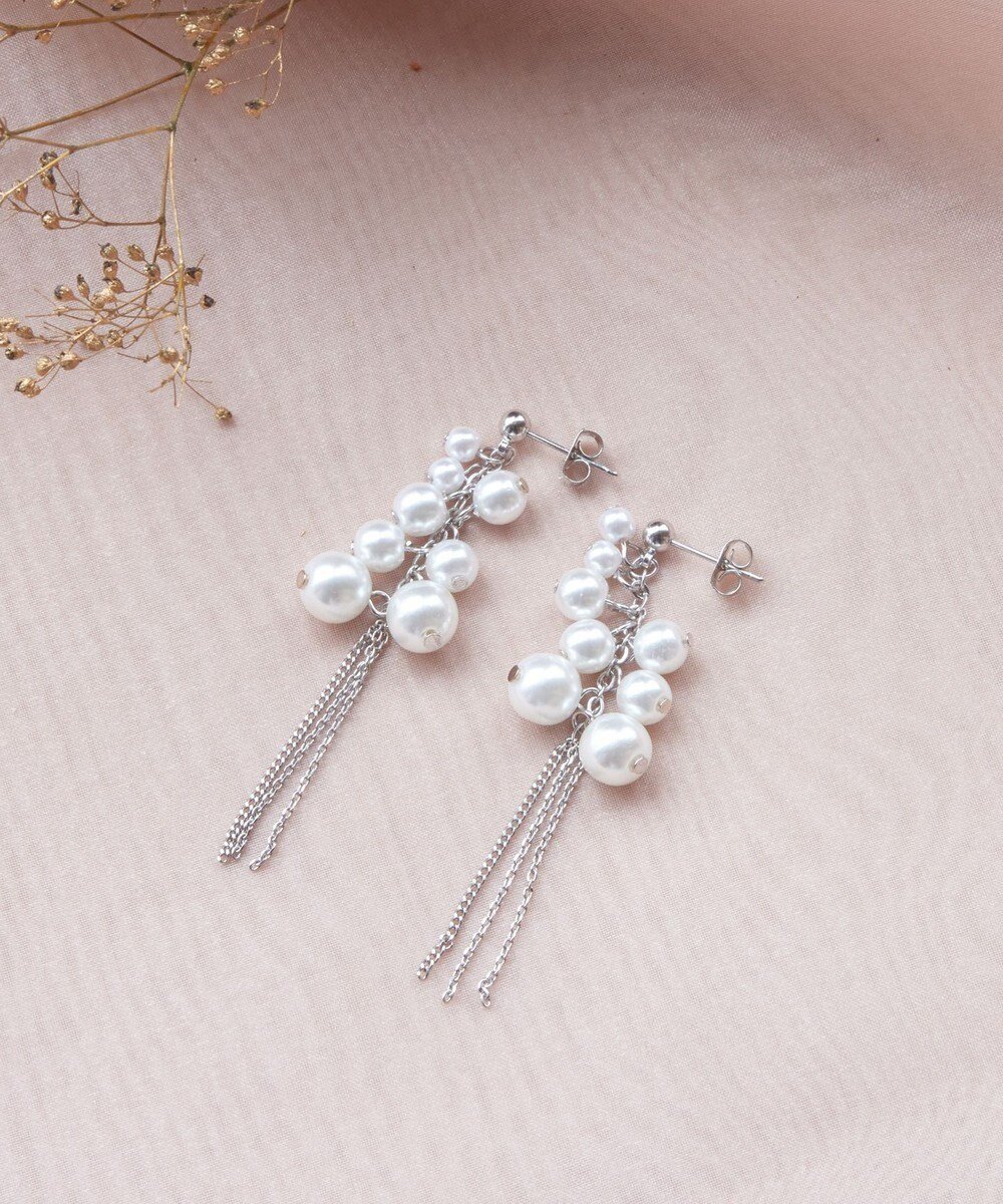 【ティアクラッセ/Tiaclasse】のパール+タッセルチェーンピアス 人気、トレンドファッション・服の通販 founy(ファニー) 　ファッション　Fashion　レディースファッション　Fashion for Women　おすすめ　Recommended / Our Picks　アクセサリー　Fashion Accessories　カーディガン　Cardigan, Knitwear　タッセル　Tassel, Fringe　チェーン　Chain, Chain Strap　チュニック　Tunic, Long Top　パール　Pearl, Pearl Accent　エレガント 上品　Elegant　再入荷　Restock / Back in Stock　冬　Winter / This Winter　夏　Summer　新作・新入荷　New Arrivals / New In　春　Spring　秋　Autumn　 other-1|ID: prp329100004567113 ipo3291000000036245300